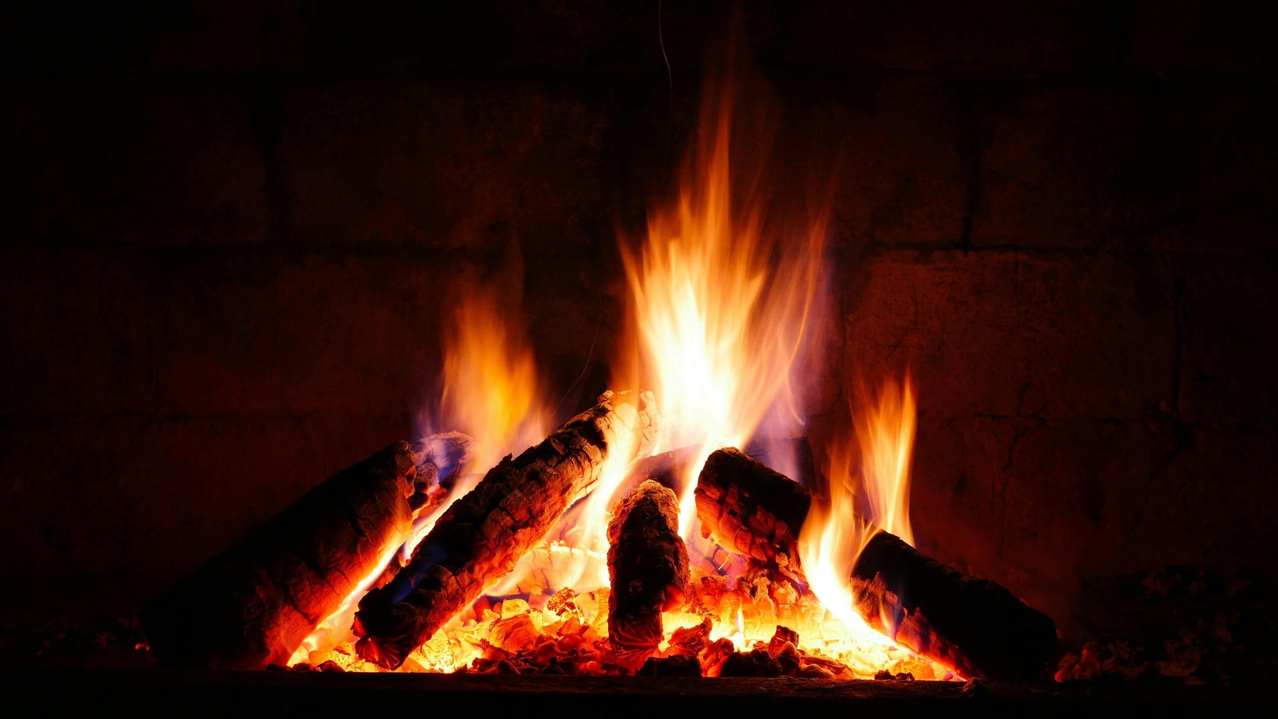 Chimney service in Denver Colorado. Chimney repair in Fort Worth. Chimney sweep in Denver with new log sets.